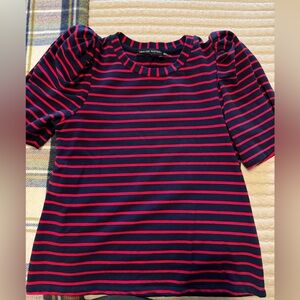 Puff sleeve t-shirt